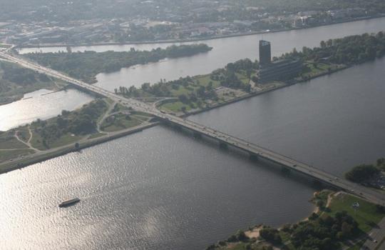 Обследование, расчет грузоподъемности и оценка технического состояния городских мостов через реку Даугава и протоку малая Даугава в городе Рига