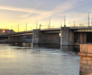 Обследование разводного пролёта Володарского моста через реку Неву в Санкт-Петербурге.
